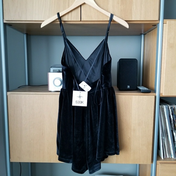 NWT LF Black Velvet Romper - Picture 3 of 8